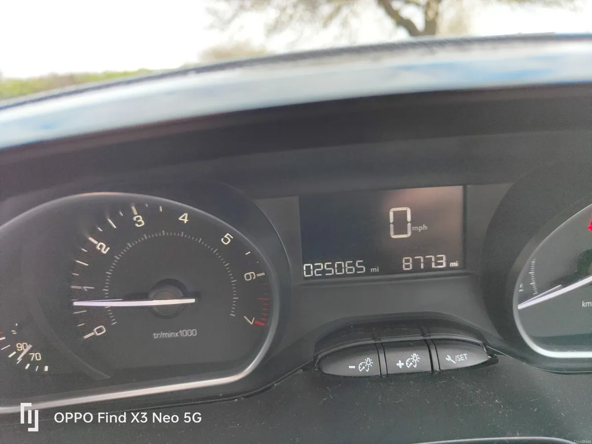 Peugeot 2008.... 2017 - Image 2