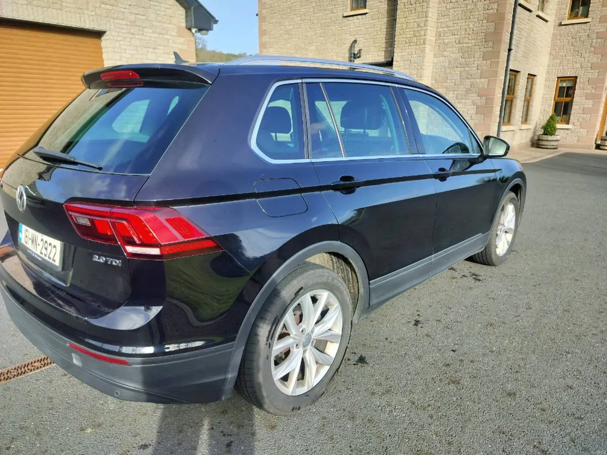 Volkswagen tiguan - Image 2