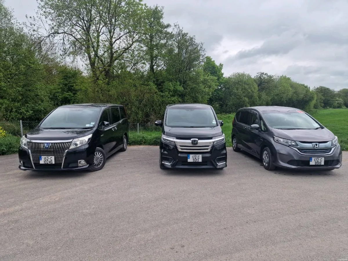 2016 Toyota Voxy 1.8L Hybrid 7seater 112k km - Image 3