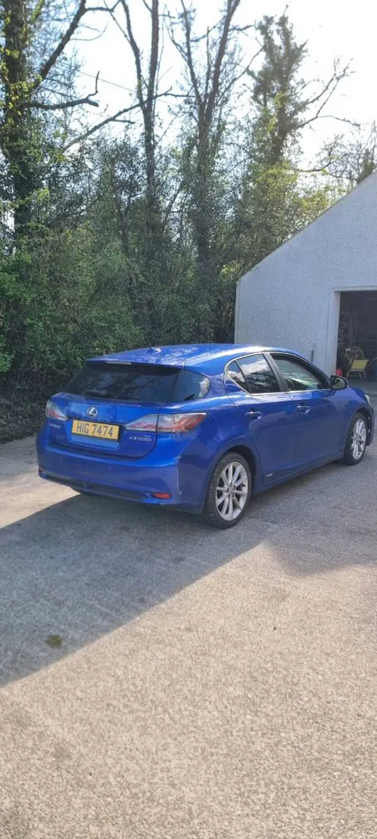 Lexus CT200H - Image 2