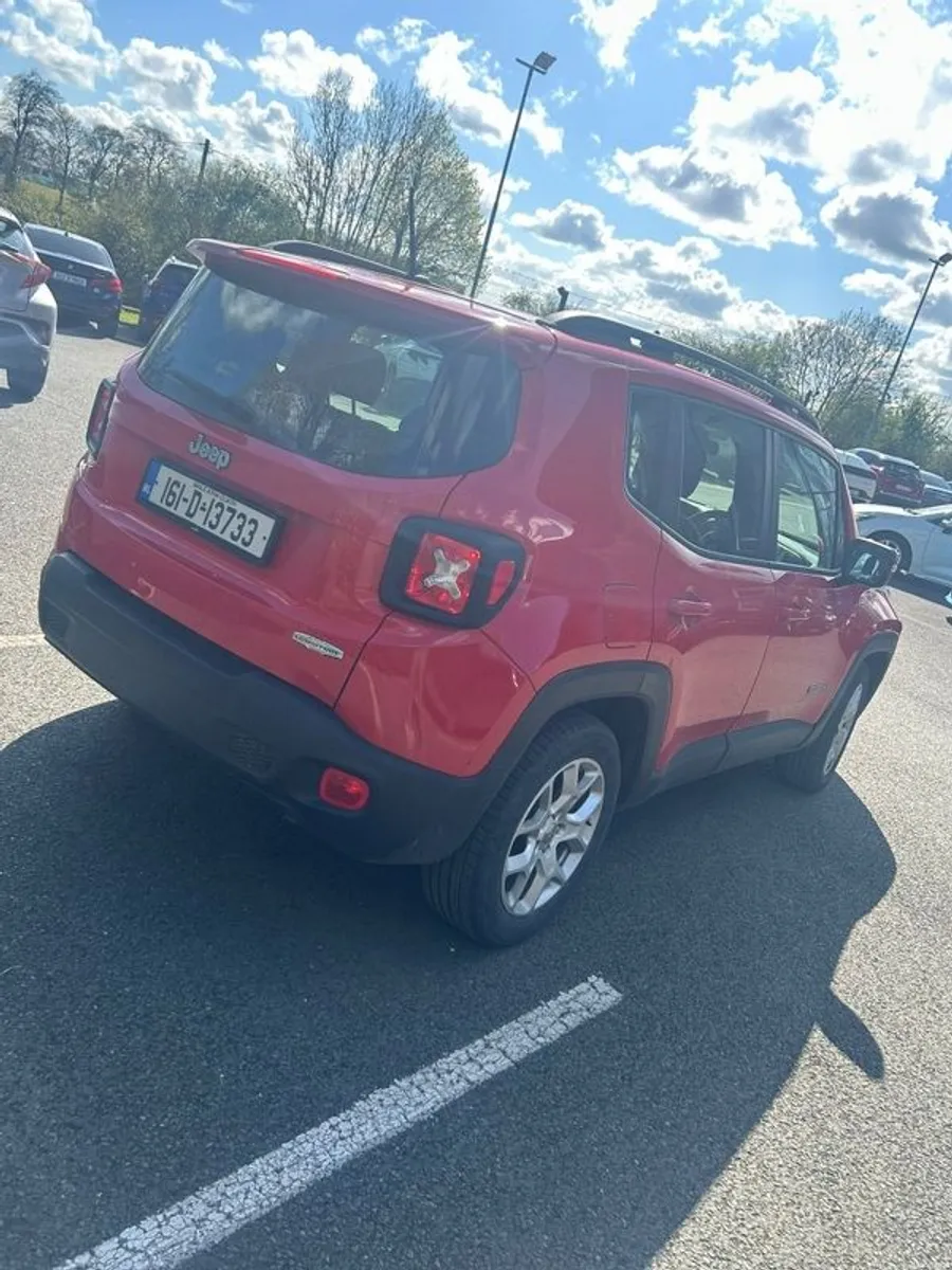 2016 Jeep Renegade - Image 2