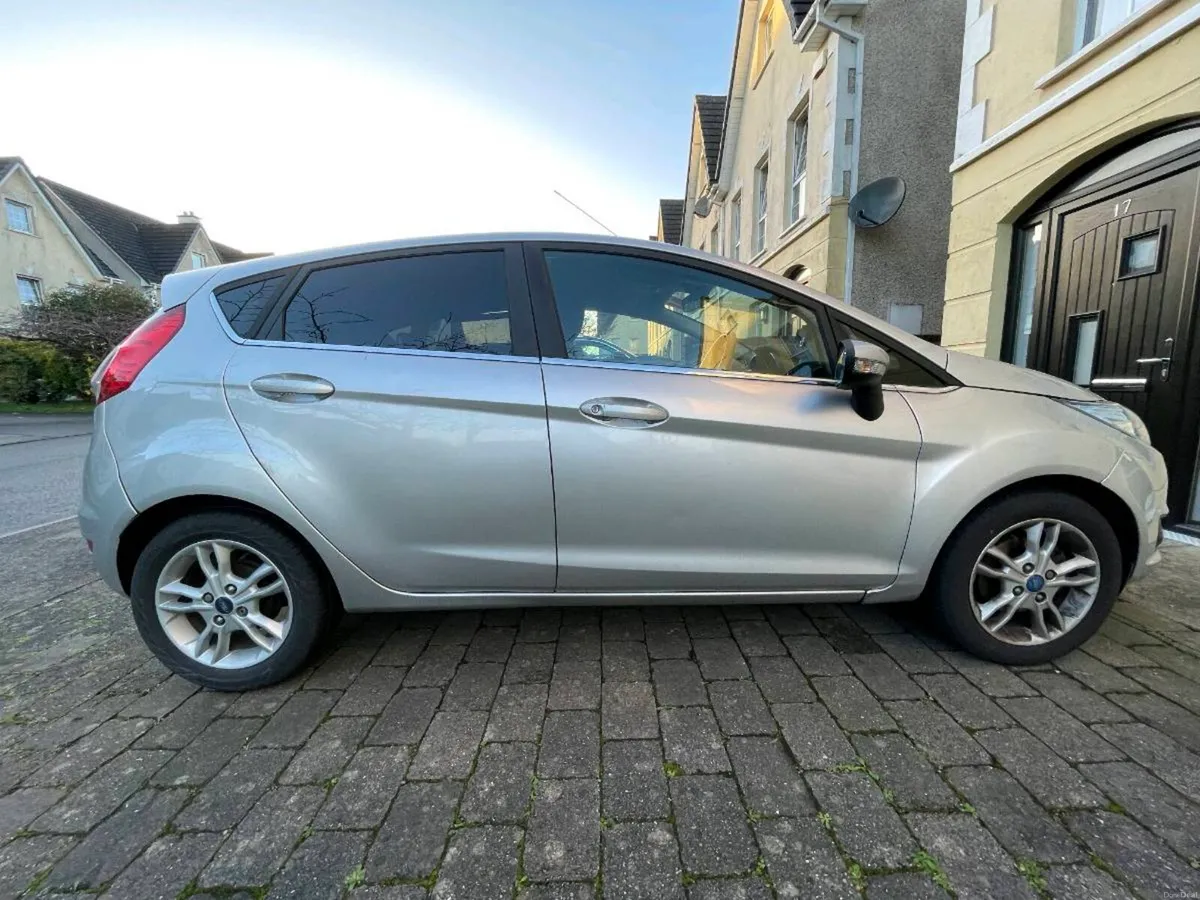 Ford Fiesta - Image 2