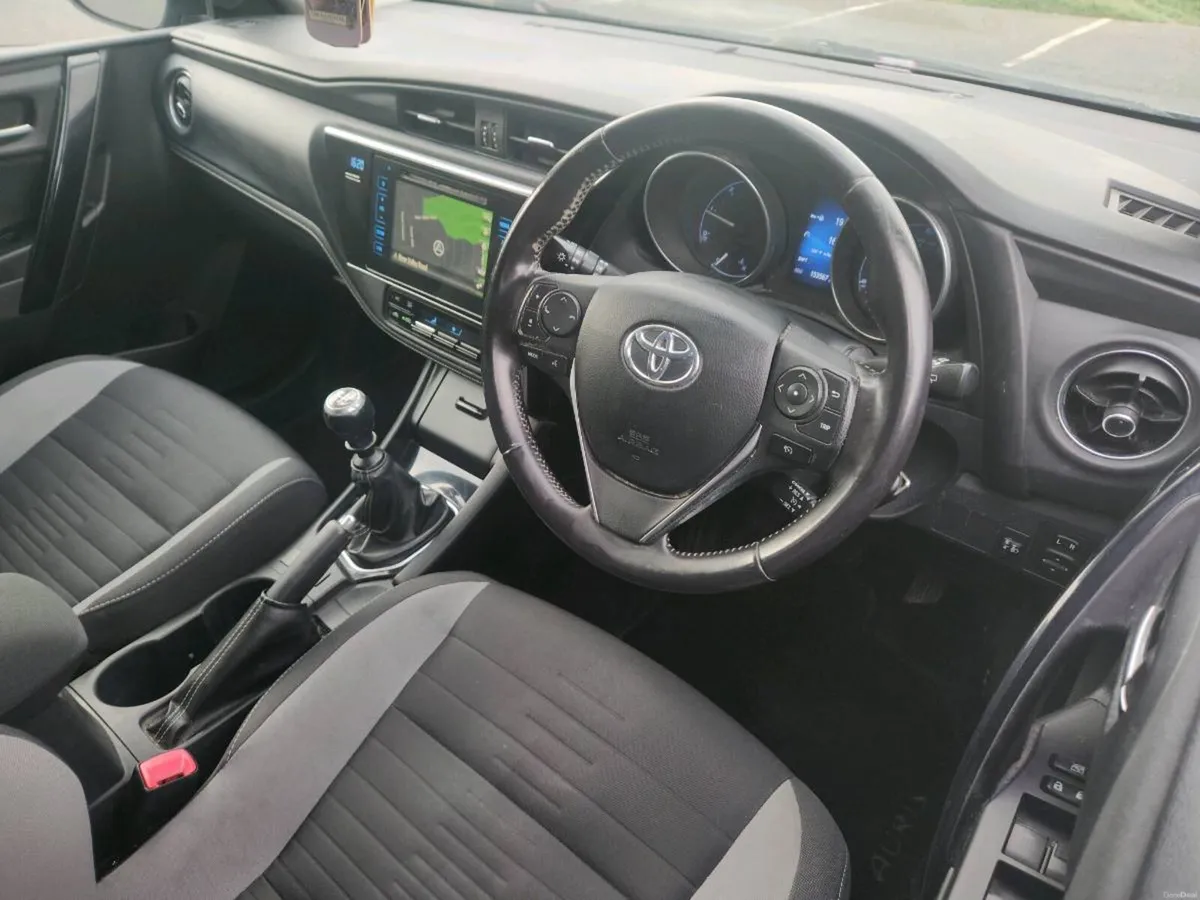 Toyota Auris 1.6 D4D Diesel Business edt Nct:12:26 - Image 4