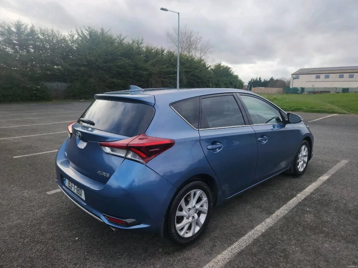 Toyota Auris 1.6 D4D Diesel Business edt Nct:12:26 - Image 3