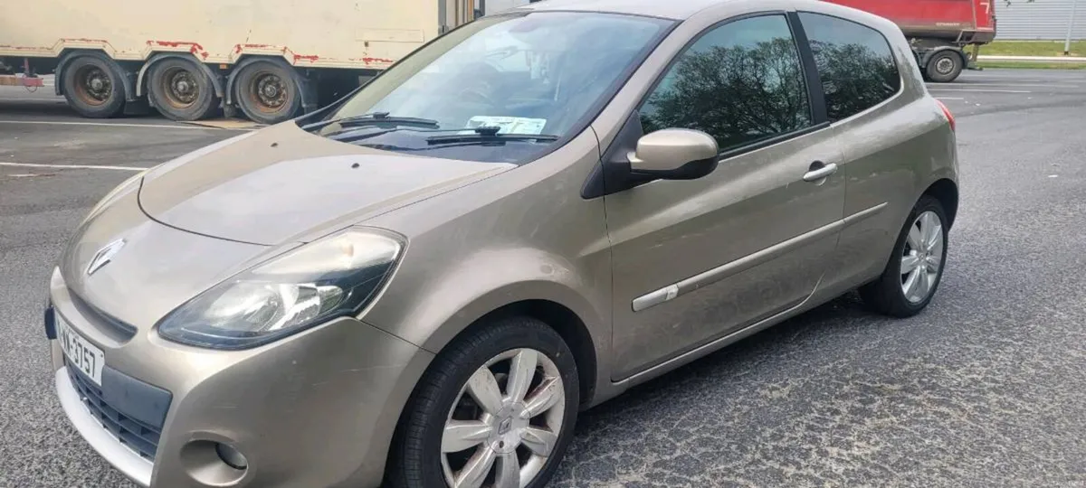 Renault Clio - Image 4