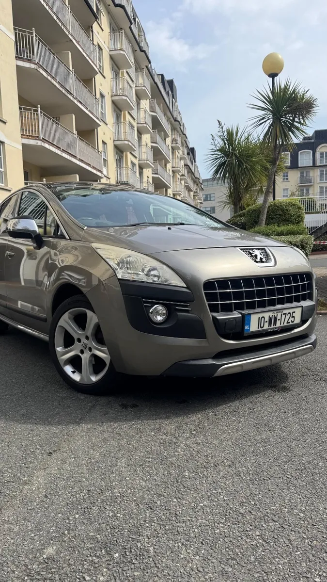 Peugeot 3008 2010 - Image 1
