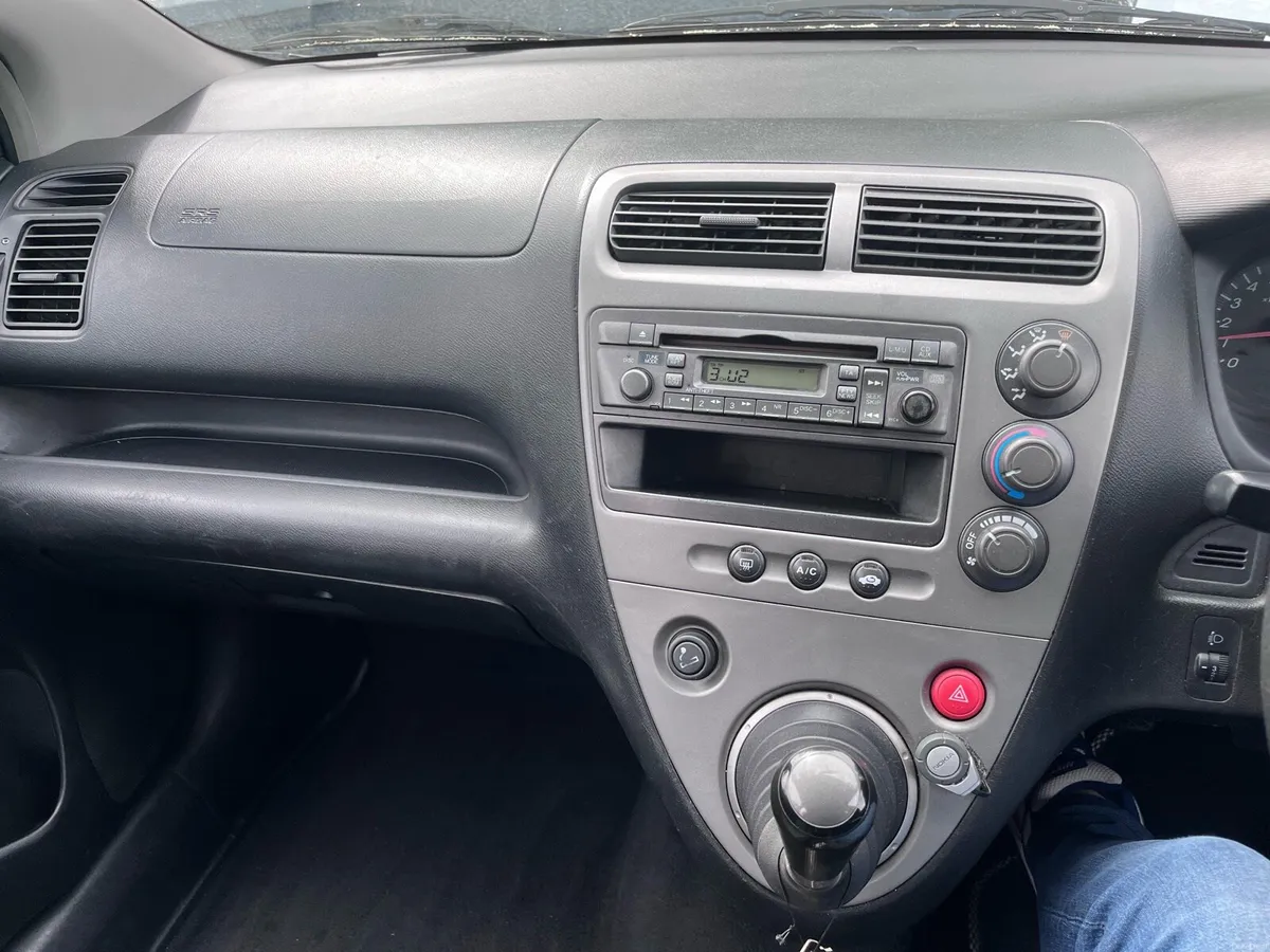 Car - Image 2