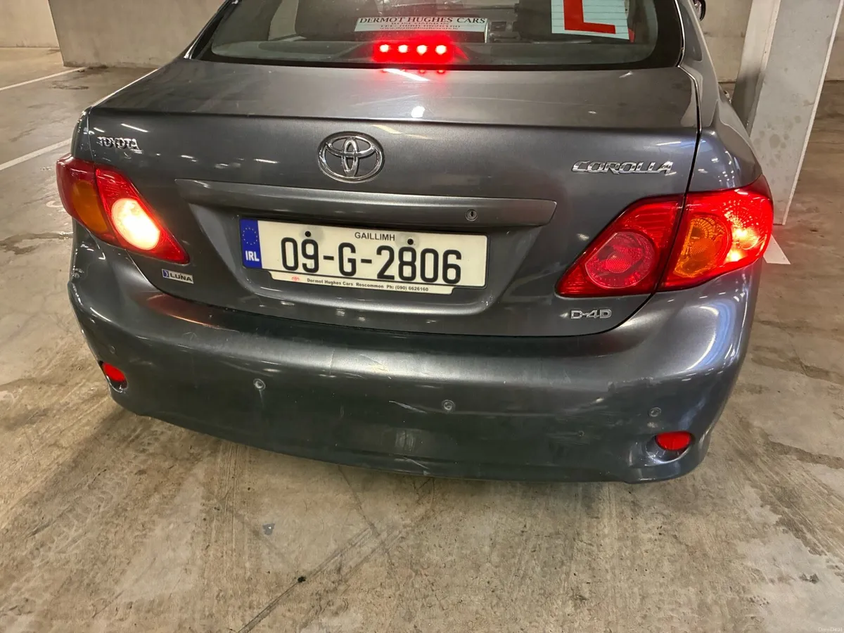 Toyota Corolla - Image 2
