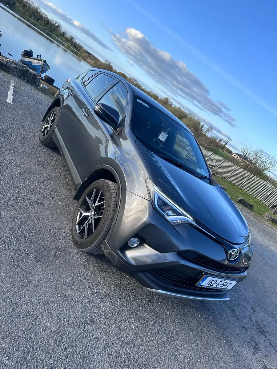 Toyota RAV4 2016 - Image 1