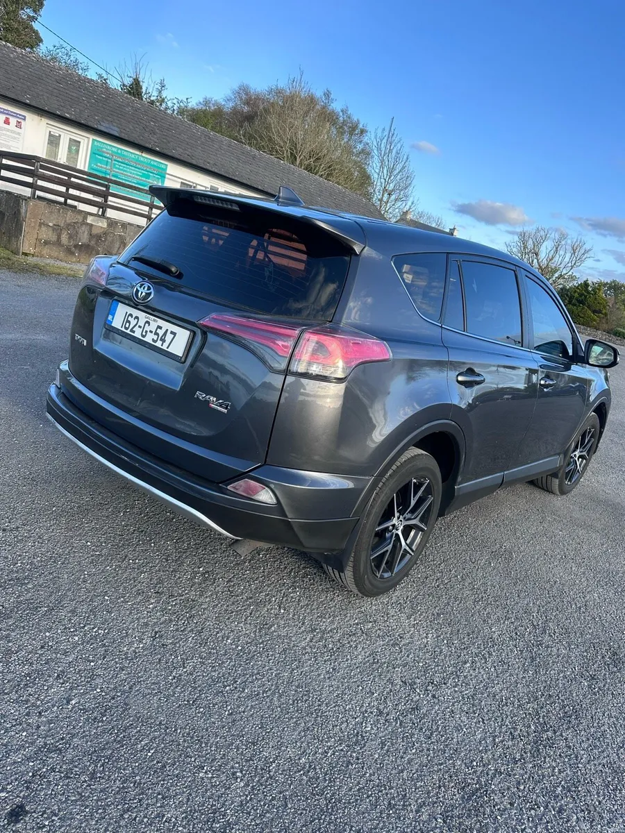 Toyota RAV4 2016 - Image 4