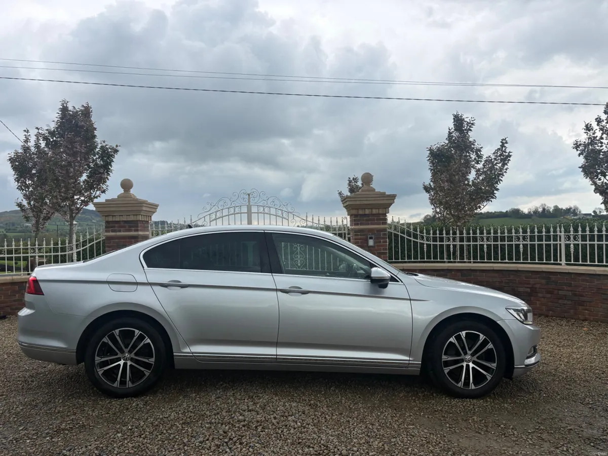 Volkswagen Passat 2018 DSG - Image 6