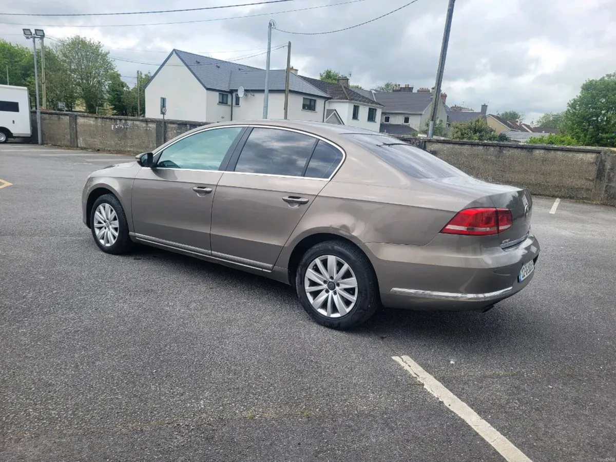 2012 VW PASSAT 1.6 TDI NEW NCT. 4/27. - Image 4