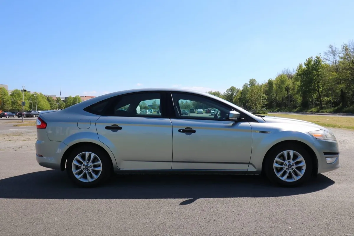 Ford mondeo - Image 2