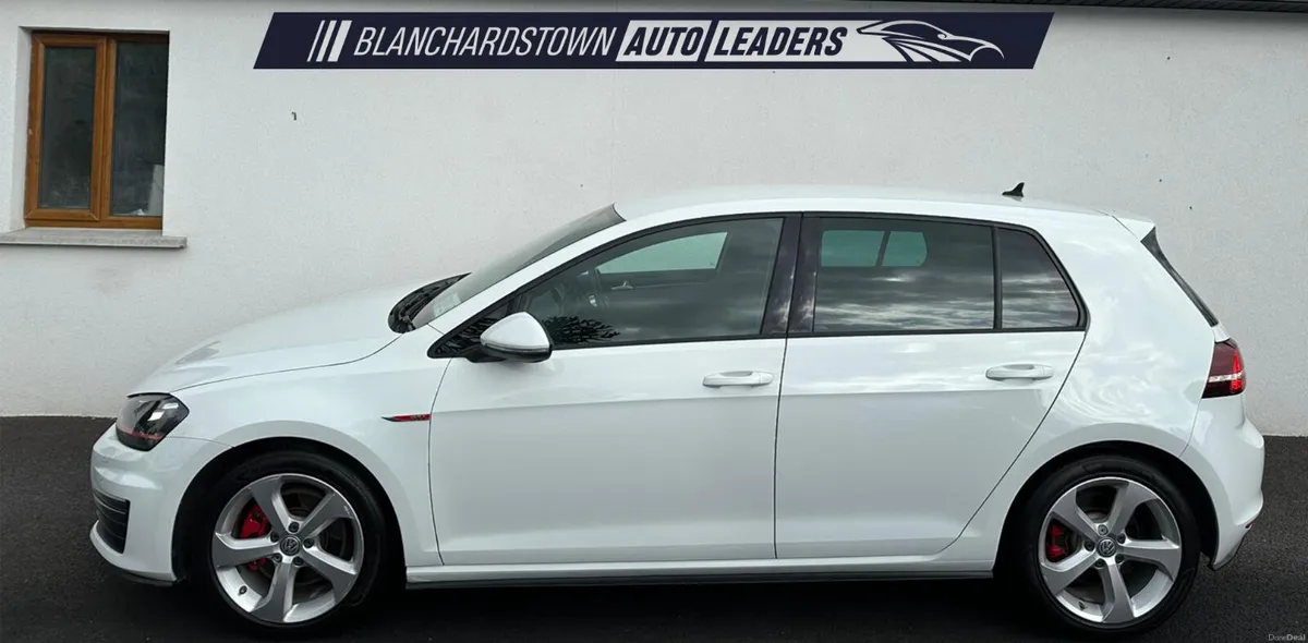 (142) VOLKSWAGEN GOLF 2.0TSI GTI AUTO LOW KM - Image 2
