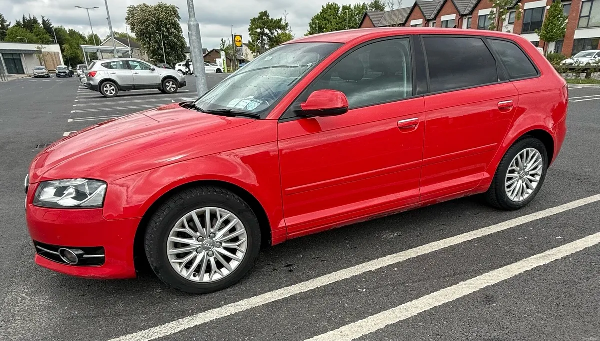 Audi 2010 A3 automatic 1.4 hatchback low mileage - Image 3