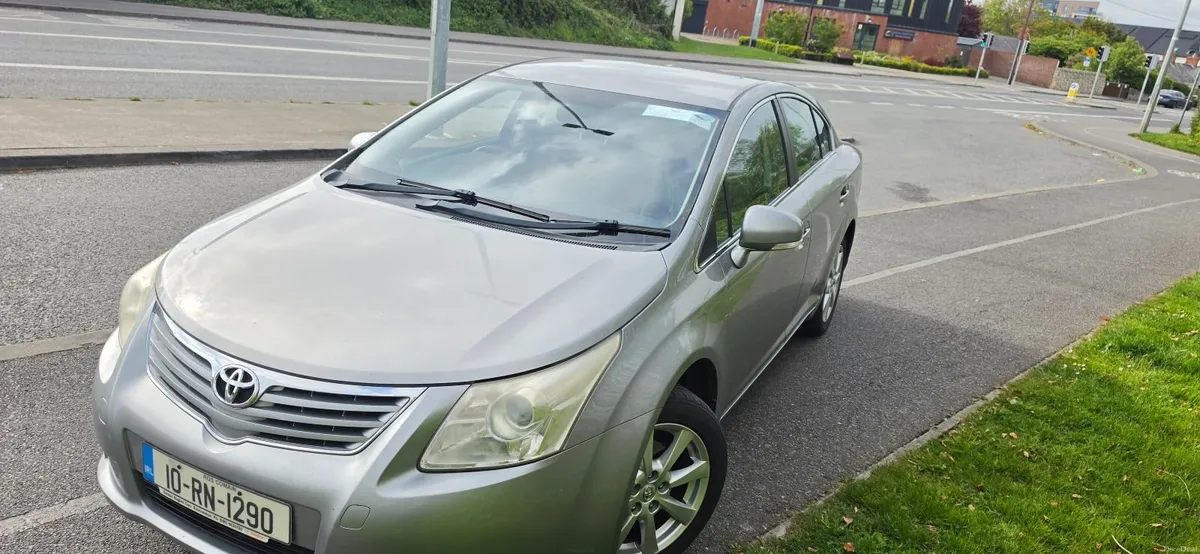 Toyota Avensis 2010 - Image 3