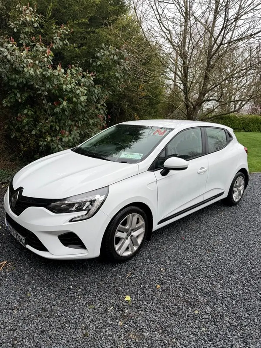 2022 Renault Clio Dynamique - Open to offers - Image 1