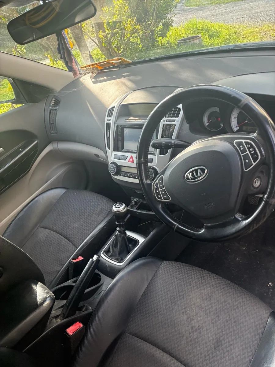 Kia Ceed - Image 3