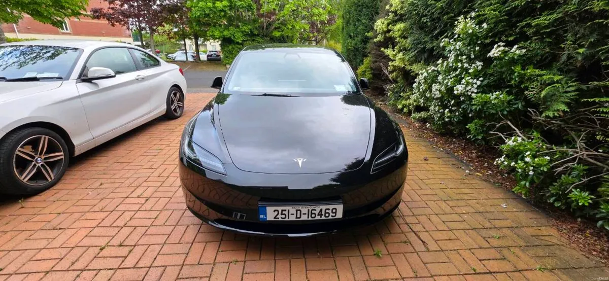 Tesla Model 3 RWD Low Mileage - Image 2