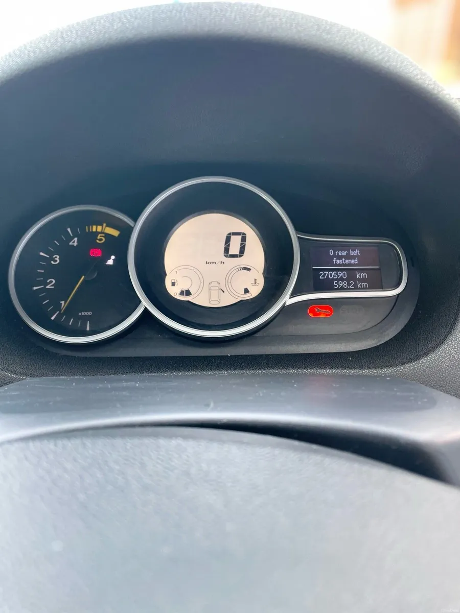 car - Image 4