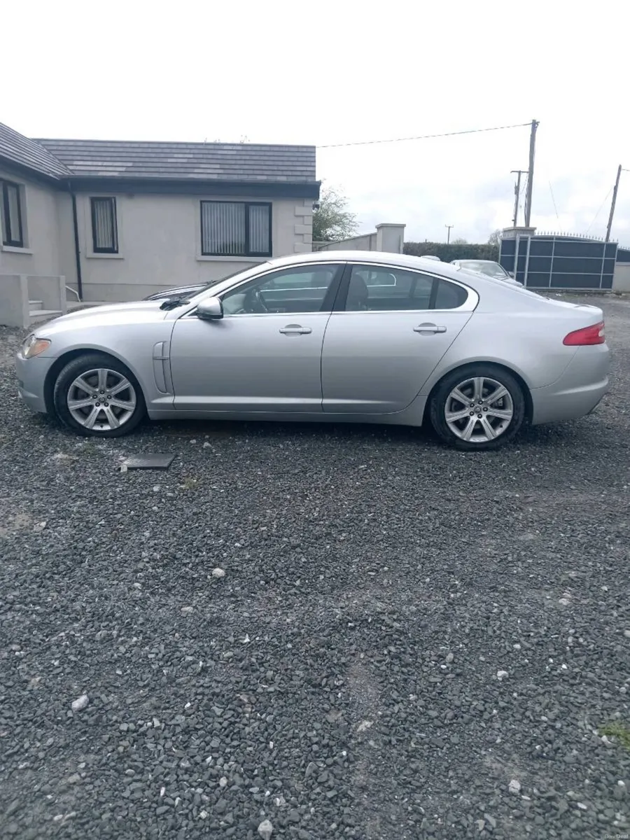 Car - Image 2