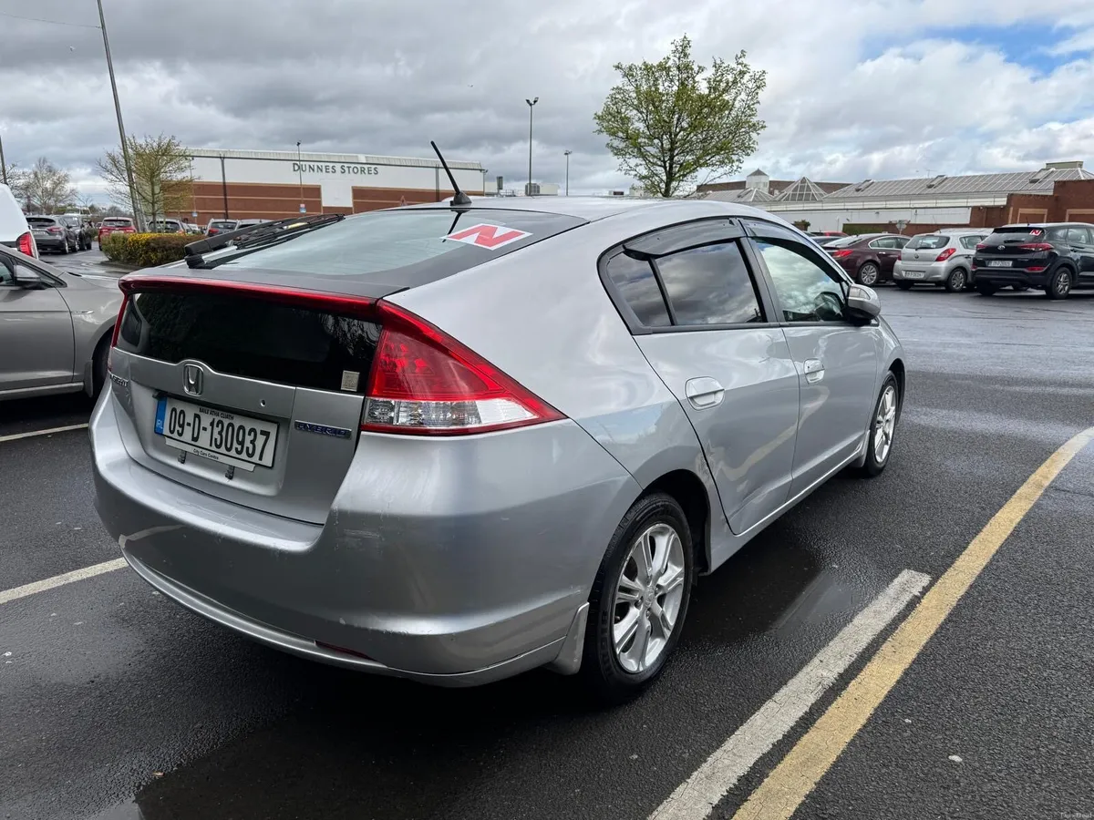 2009 Honda insight Haybrid | NCT 04/2027 - Image 2