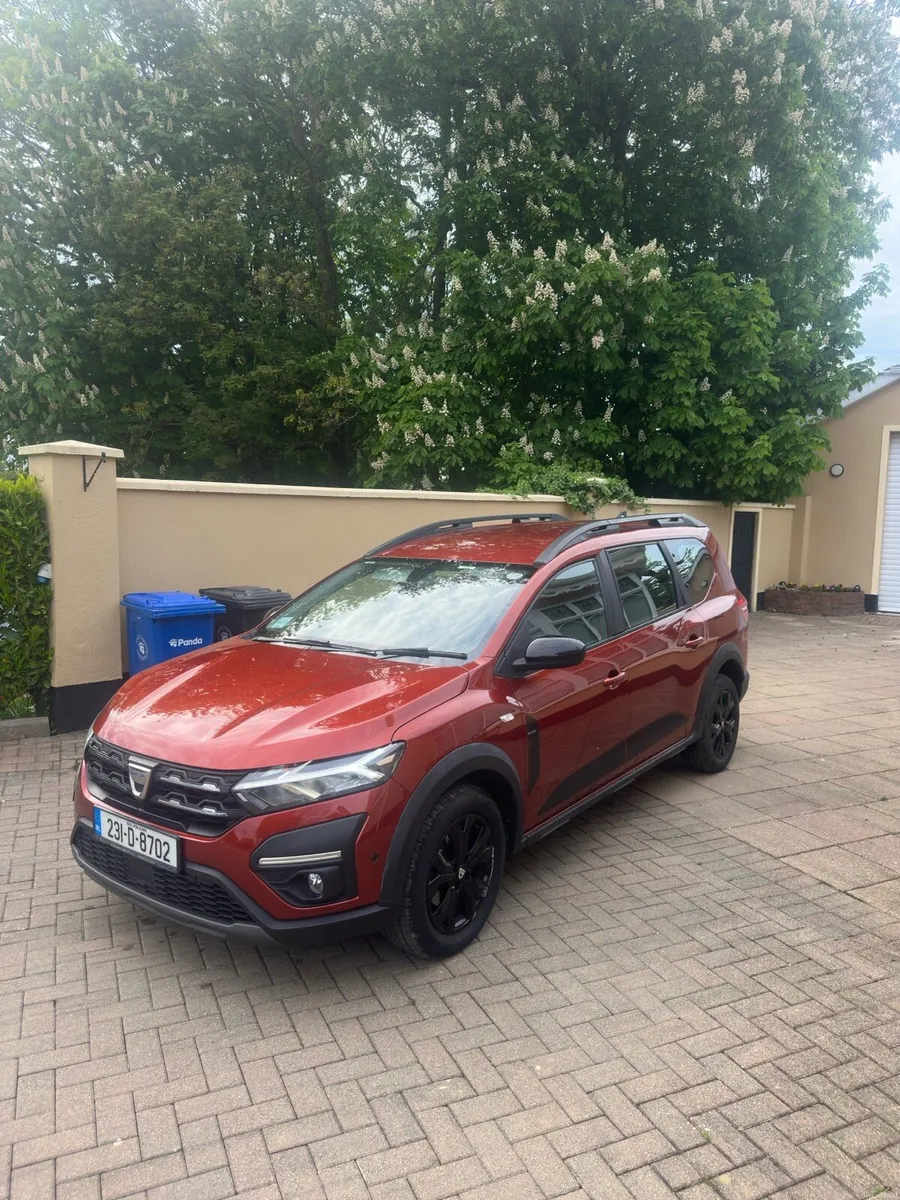 2023 Dacia Jogger Extreme *7 seater* - Image 3