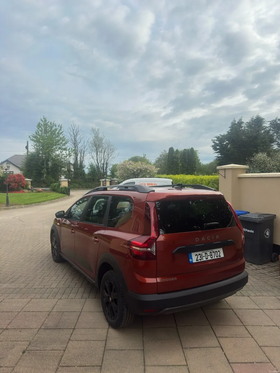 2023 Dacia Jogger Extreme *7 seater* - Image 4