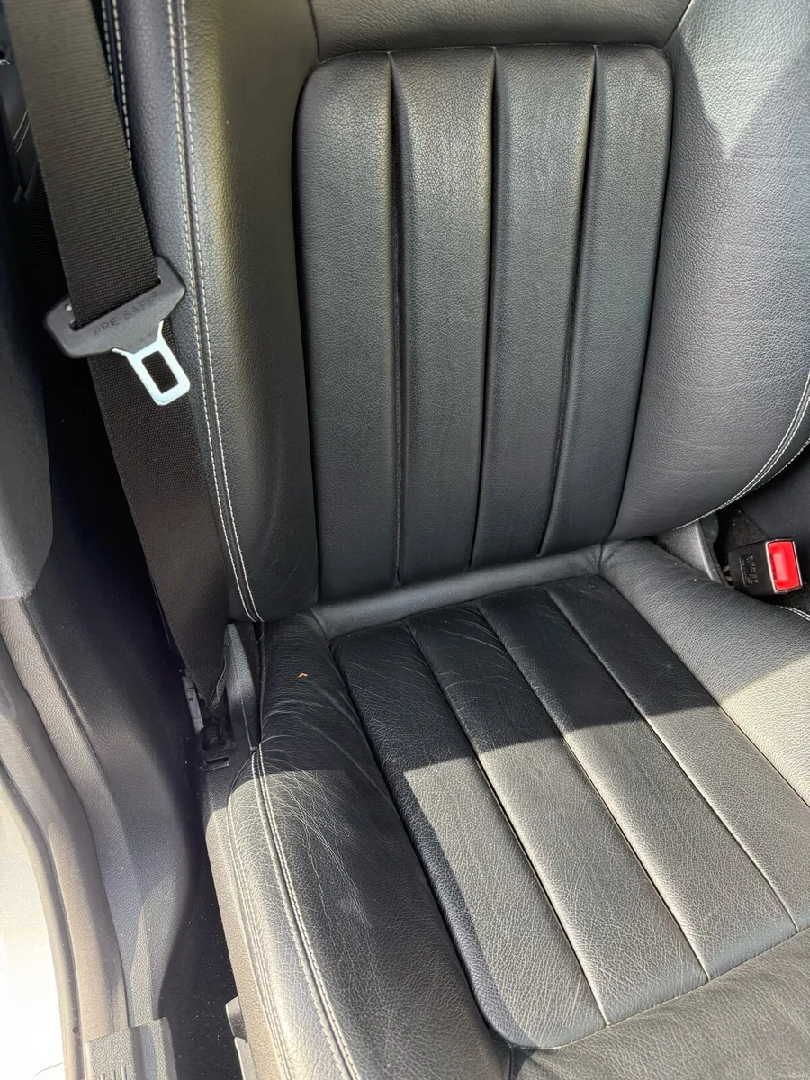 Very low mileage Mercedes CLS - Image 5