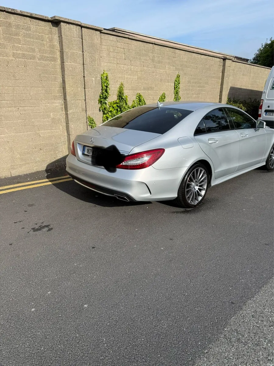 Very low mileage Mercedes CLS - Image 2