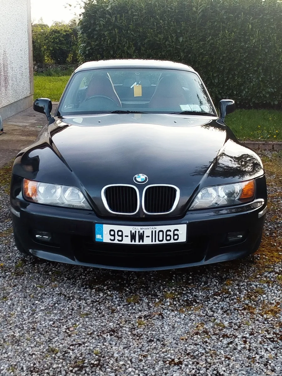 BMW Z3 1999 2.0 6 cylinders roadster with hard top - Image 2
