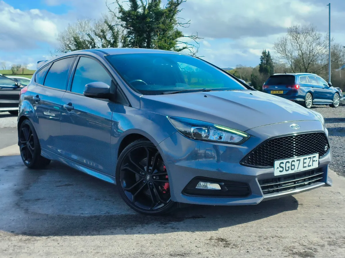 2017 Ford Focus  2.0 TDCi 185 ST-3 5dr - Image 1