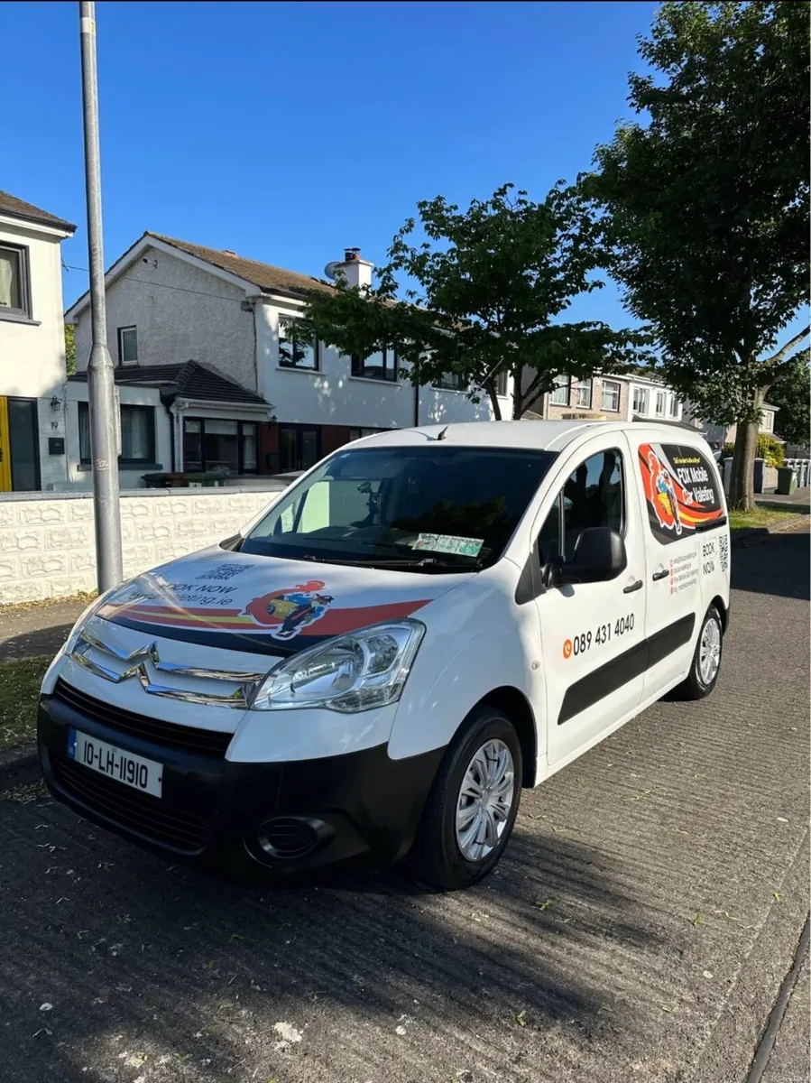 Valeting van for sale - Image 2