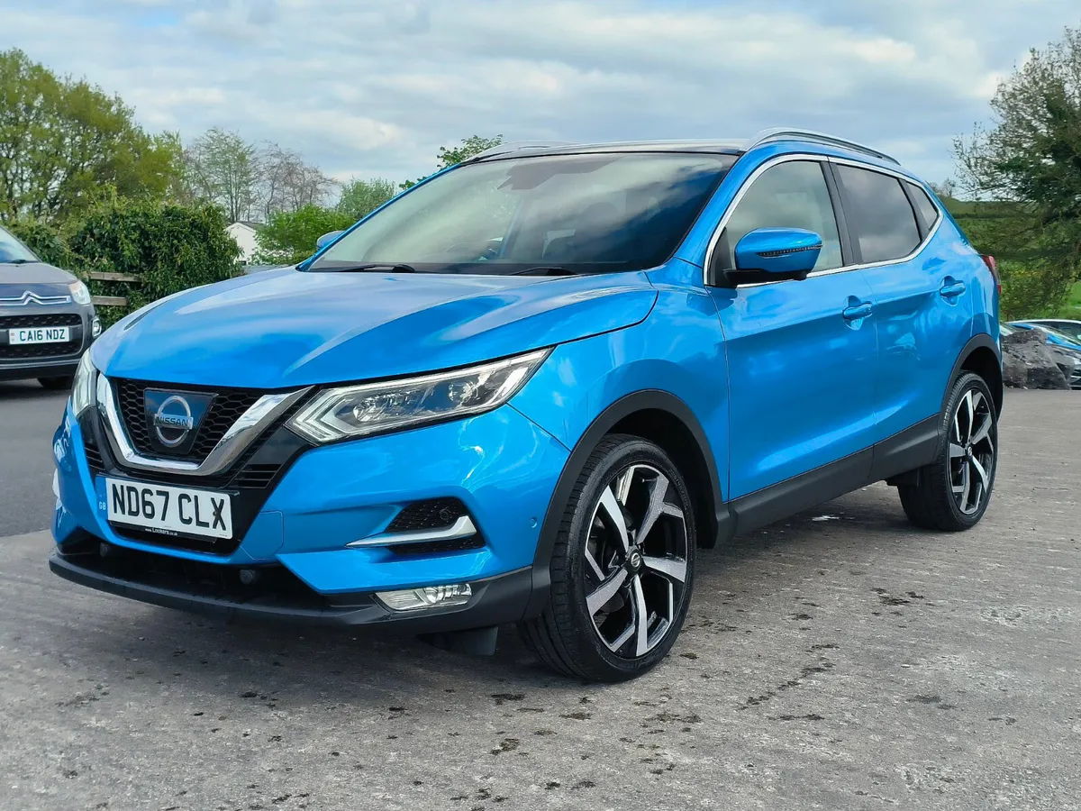 2017 Nissan Qashqai 1.2 Dig-T Tekna 5dr - Image 3