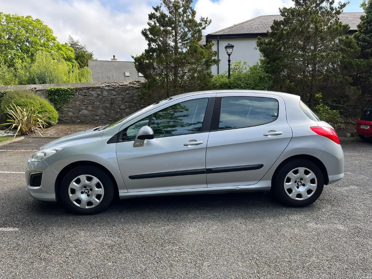 Peugeot 308, 115,000 km, 2011 - Image 3