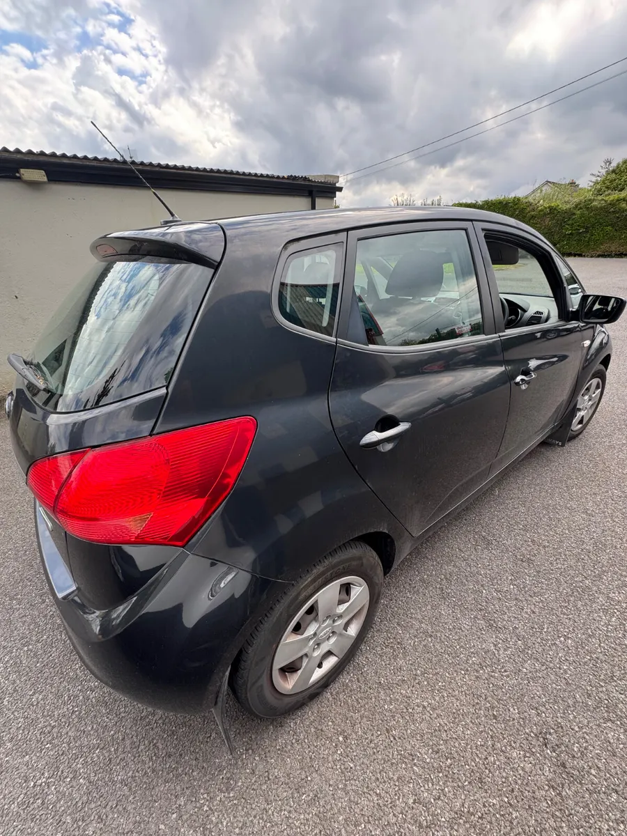 Kia Venga 2015 - Image 3