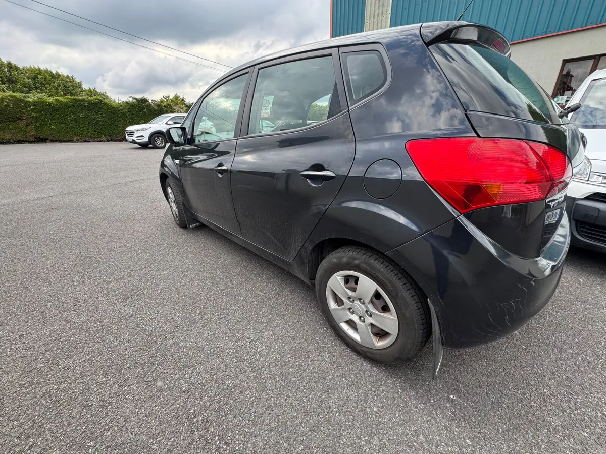 Kia Venga 2015 - Image 5