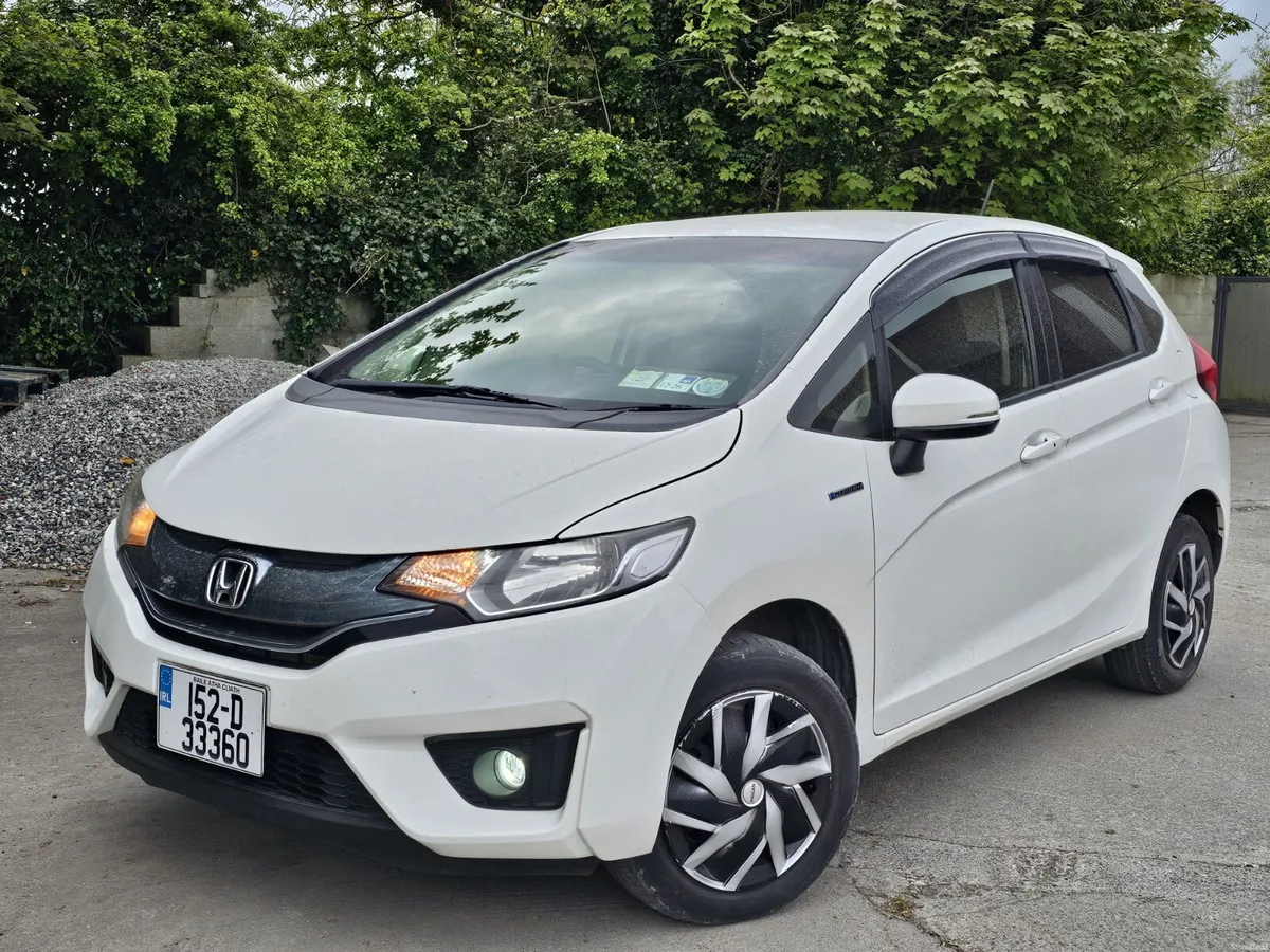 Honda Fit 2015 hybrid.  Automatic.  Nct&tax €6990 - Image 2