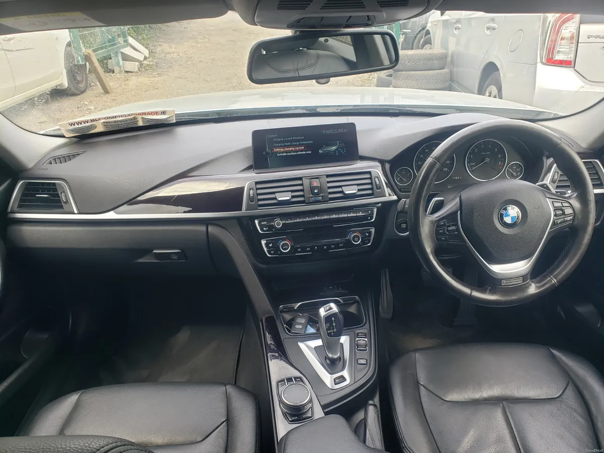 BMW 330e plugin hybrid 2017 - Image 5