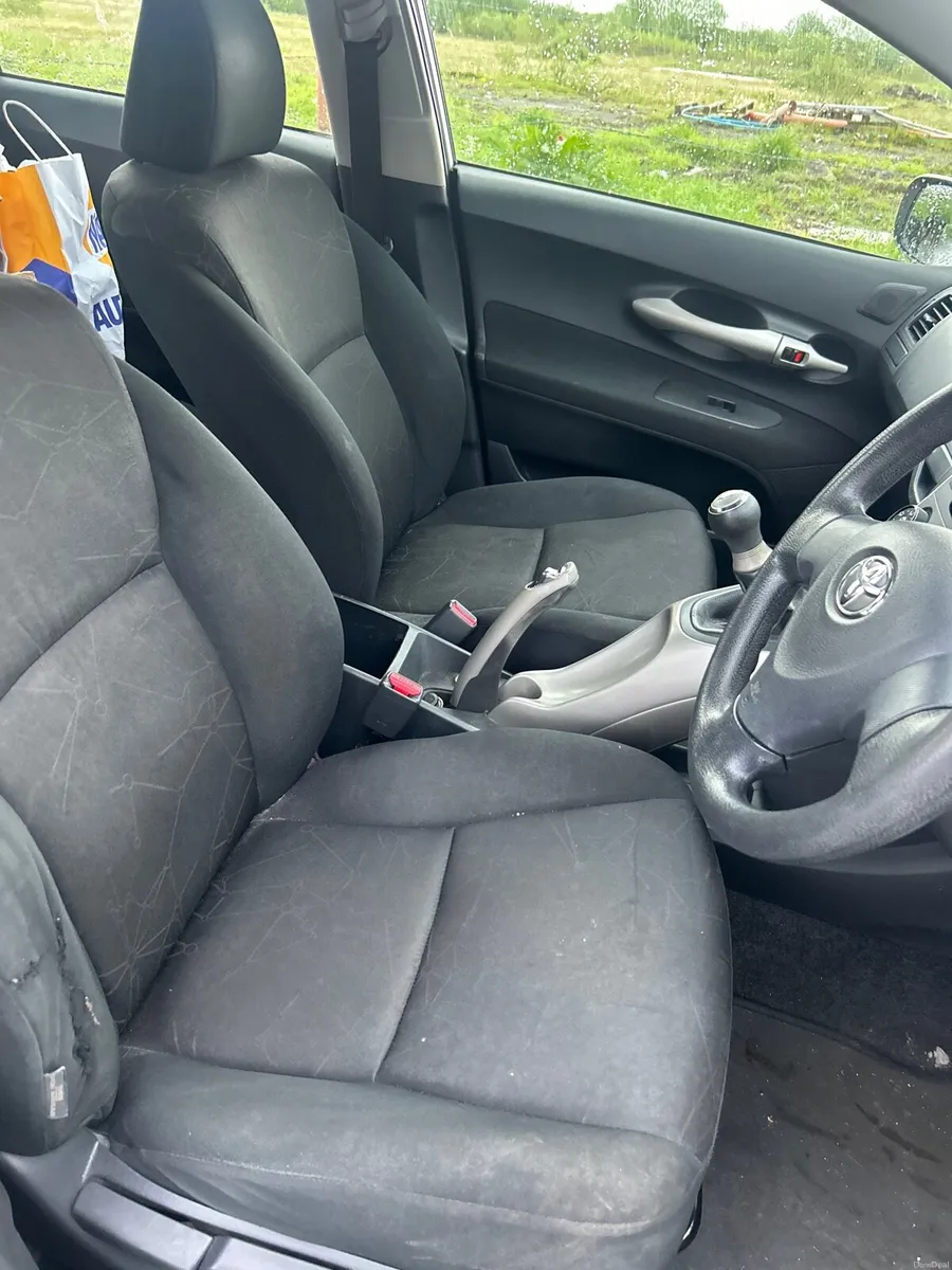 2007 Toyota Auris 1.4 petrol  - Tax 7/26 - Image 4