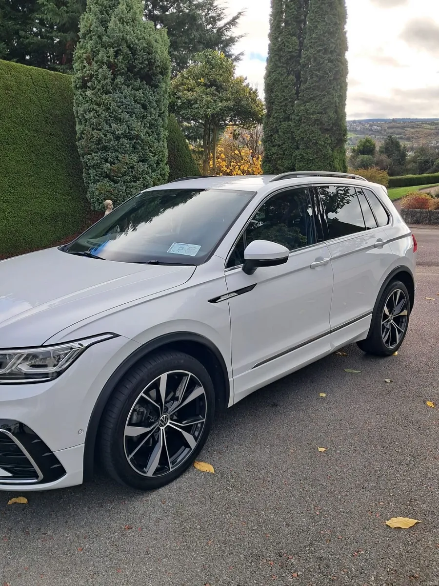 VW TIGUAN 2023 2.0L TDI RLINE 150HP (MANUAL) - Image 2