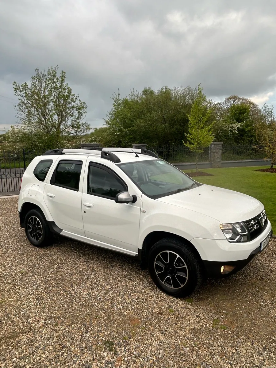 2017 Dacia Duster Prestige As New - Image 4