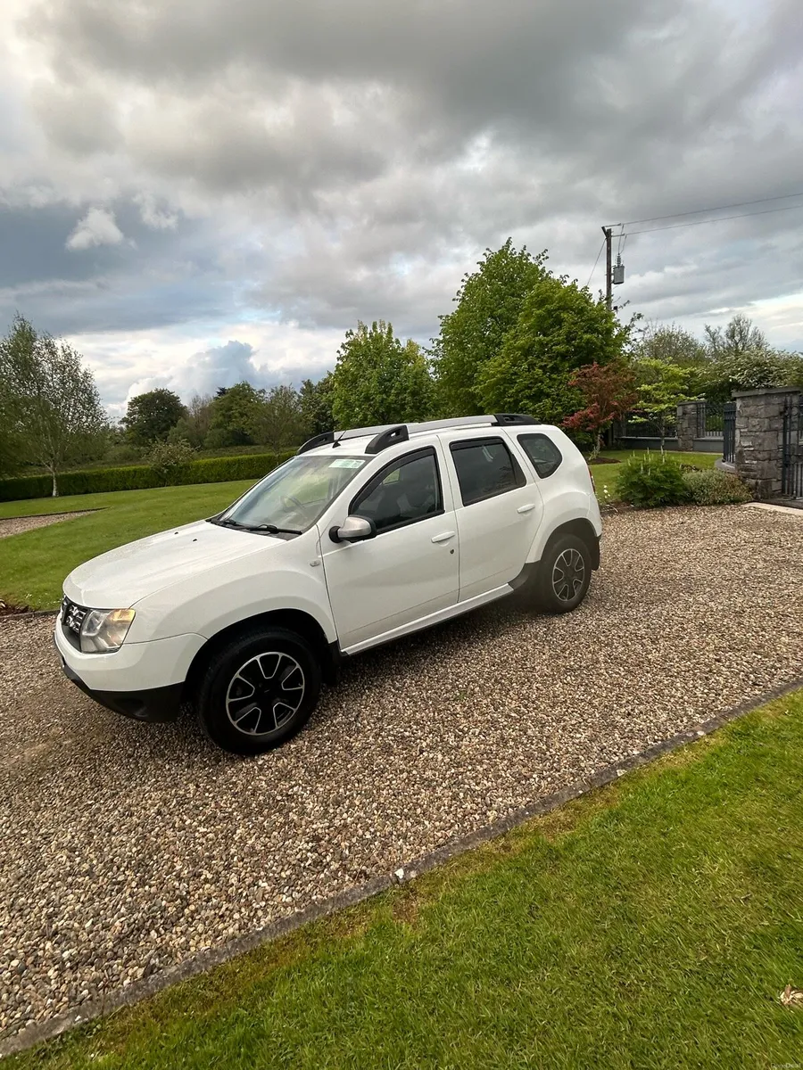 2017 Dacia Duster Prestige As New - Image 2