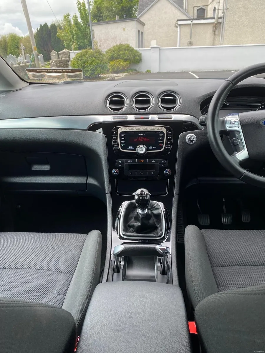 Ford galaxy - Image 3