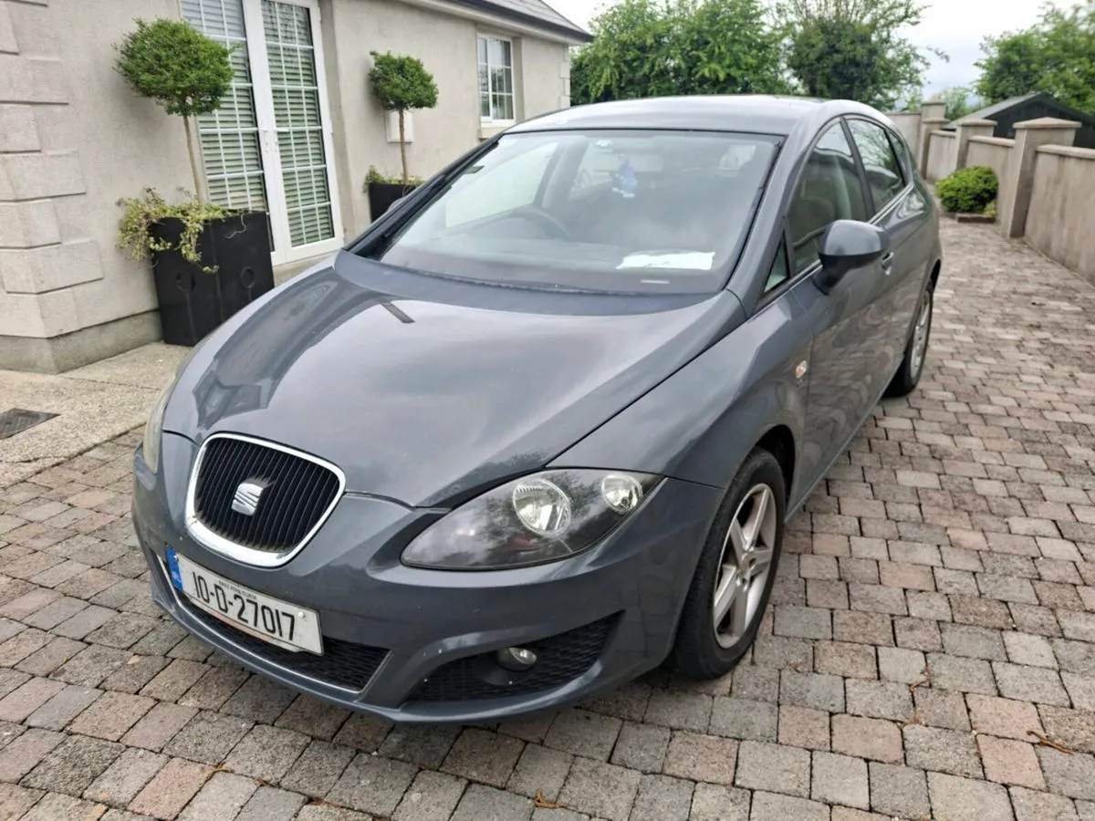 SEAT LEON PETROL - Image 2