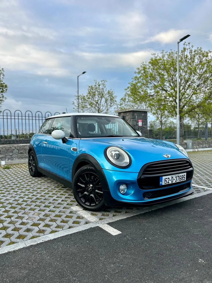 Mini Cooper Auto High spec Excellent condition - Image 1