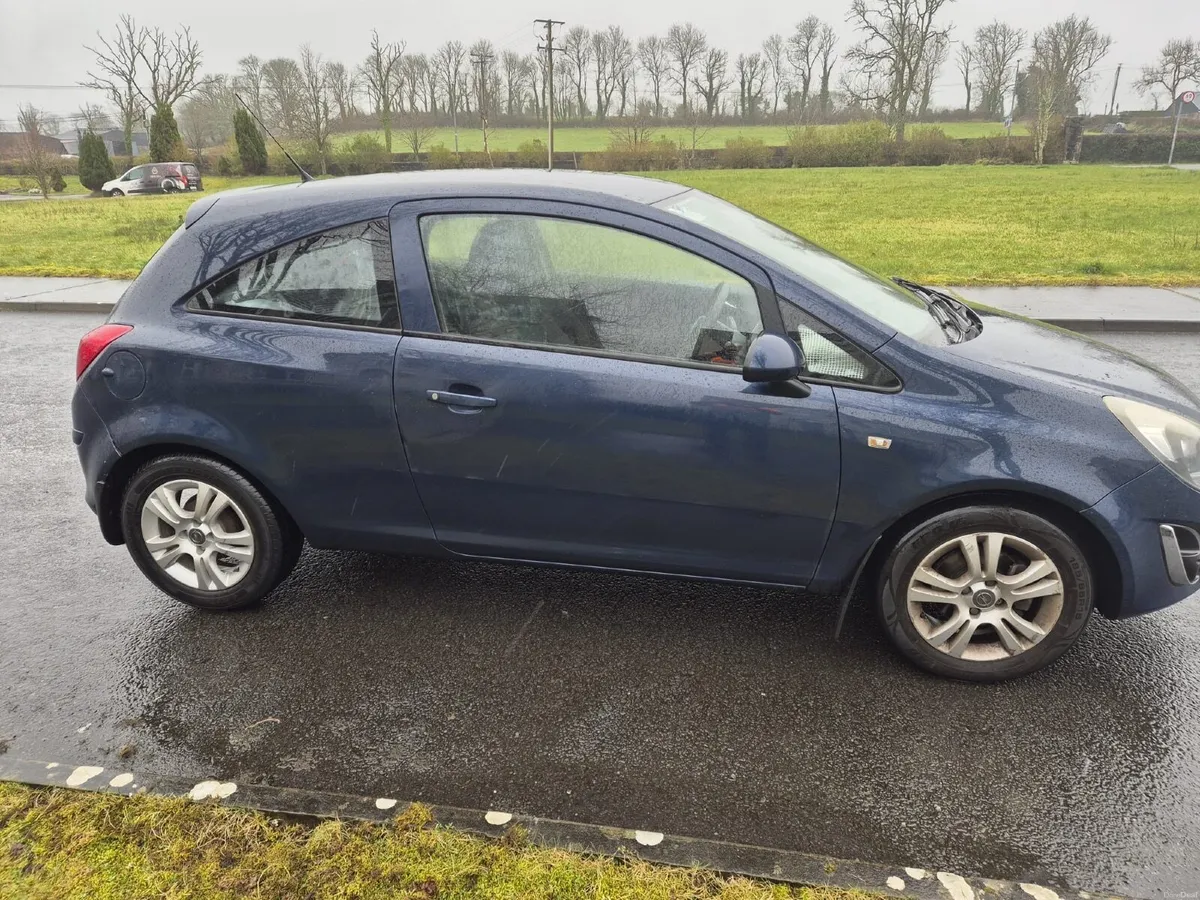 Opel Corsa 2014 - Image 2