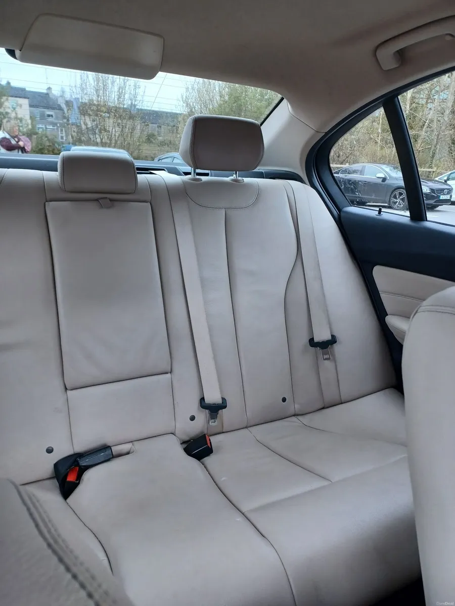 BMW 3-Series 2015 - Image 3