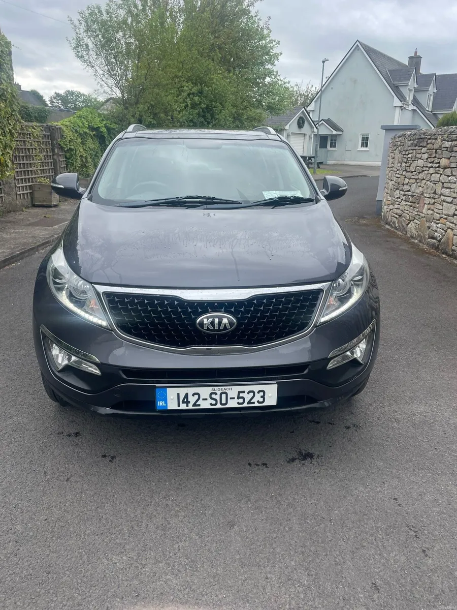 2014 (142) Kia Sportage 1.7 Crdi Platinum Model - Image 2