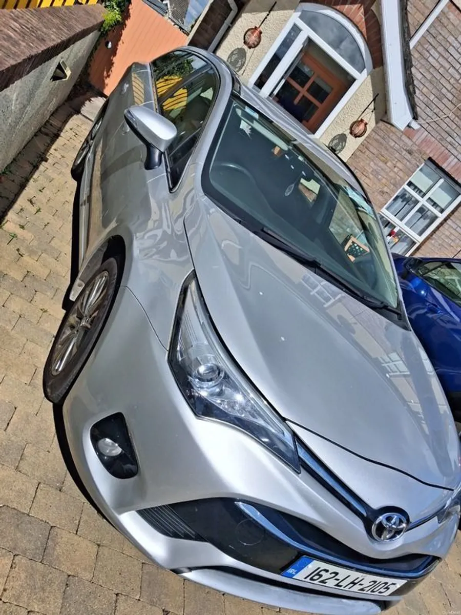 2016 Toyota Avensis - Image 2